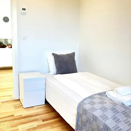 Spacious For 6 Daire Aalborg
